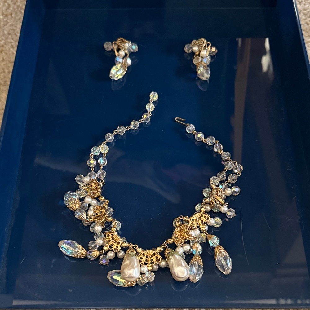 Elegant Gold and Silver Jewelry Set